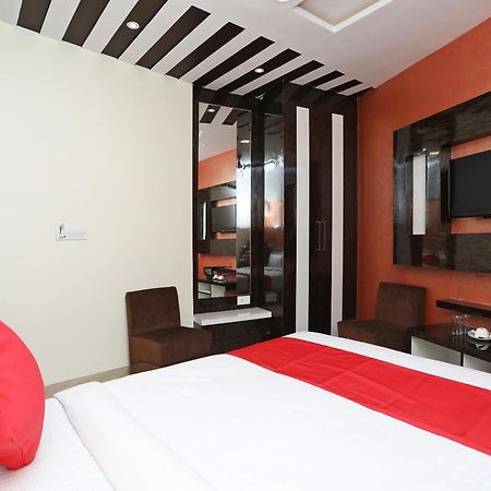 Hotel O Abi Inn Hotel Near Dhakuria Manipal Hospital כלכותה מראה חיצוני תמונה