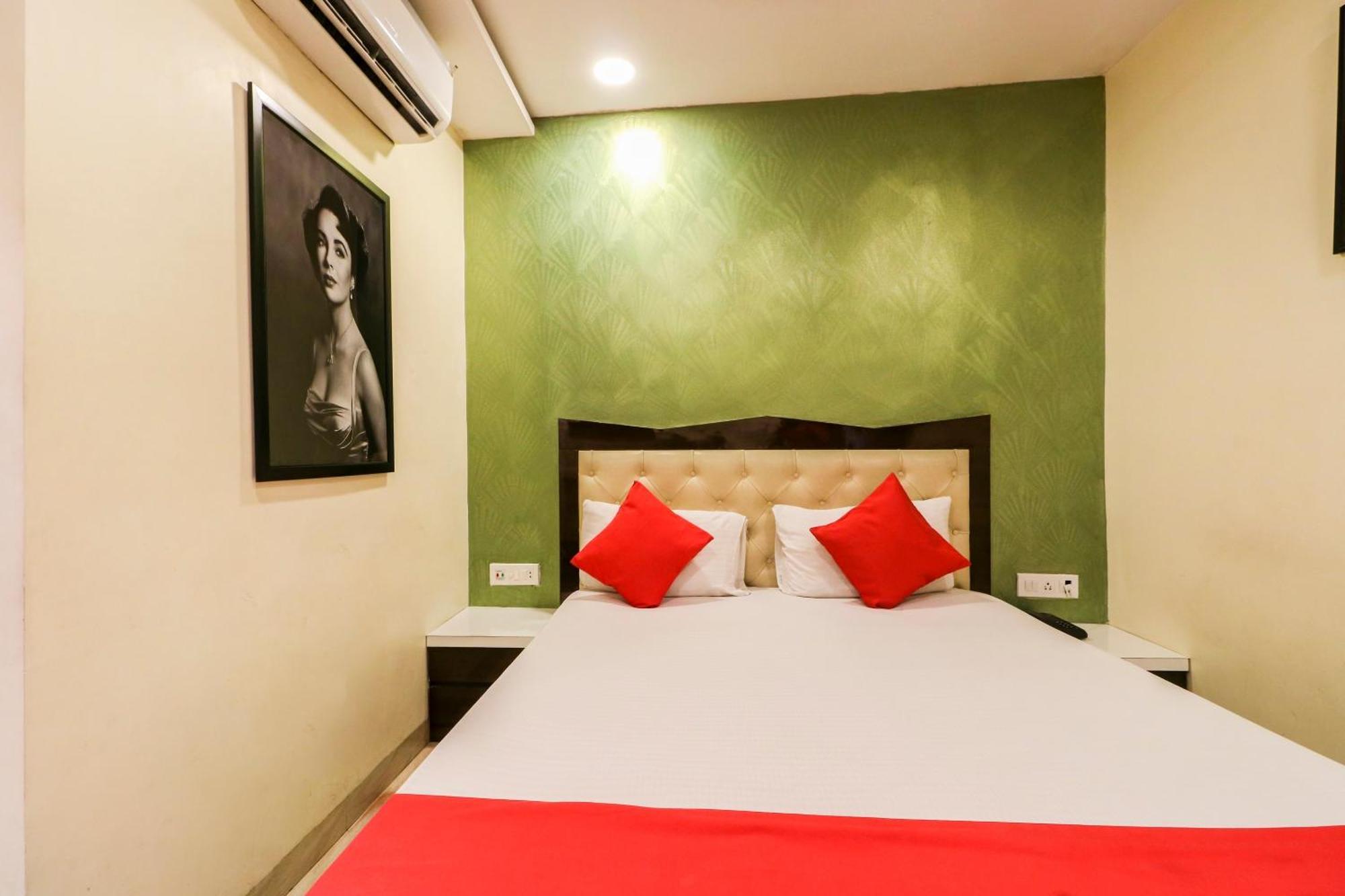 Hotel O Abi Inn Hotel Near Dhakuria Manipal Hospital כלכותה מראה חיצוני תמונה